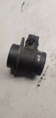 Volkswagen Golf V Mass air flow meter 0281002531