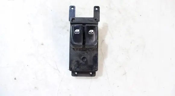 Hyundai i20 (PB PBT) Electric window control switch