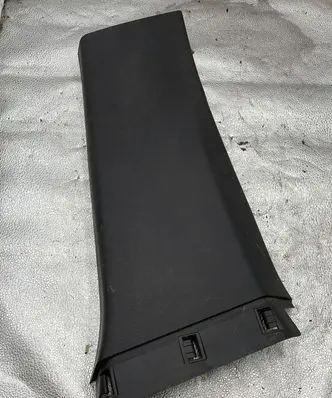 (B) pillar trim (bottom)