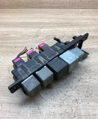 Audi A3 S3 8L Fuse box set 8L0941822 WithPlug