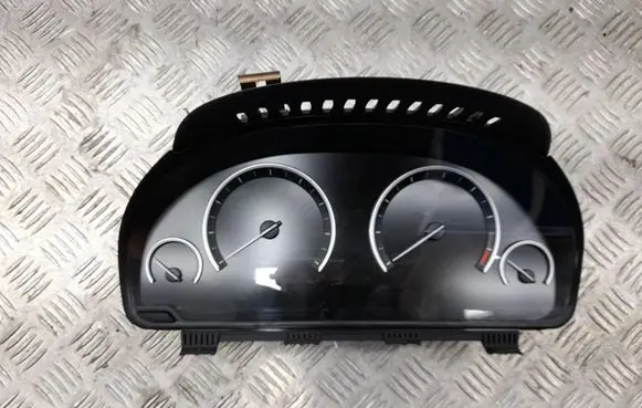 BMW 6 F12 F13 Speedometer (instrument cluster) 928046301