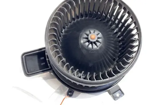 Jeep Grand Cherokee Heater fan/blower AY272700-6361