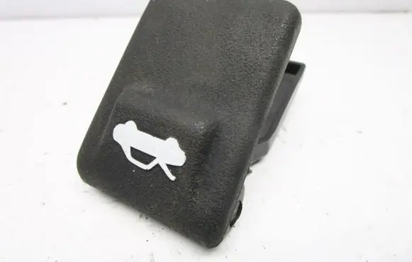Hyundai Coupe Engine bonnet (hood) release handle