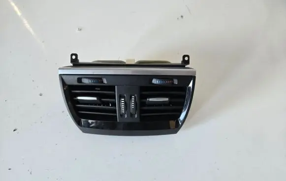 BMW X5 F15 Rear air vent grill 9252012