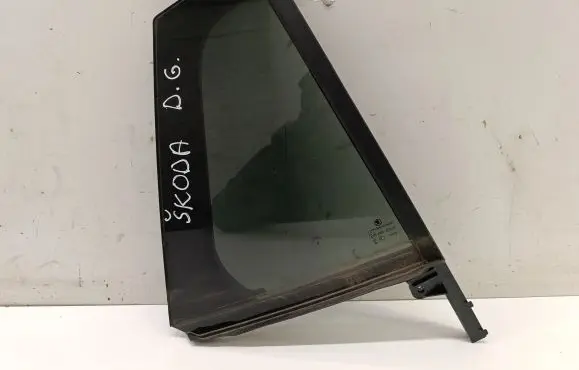 Skoda Enyaq iV Rear vent window glass 43R01351