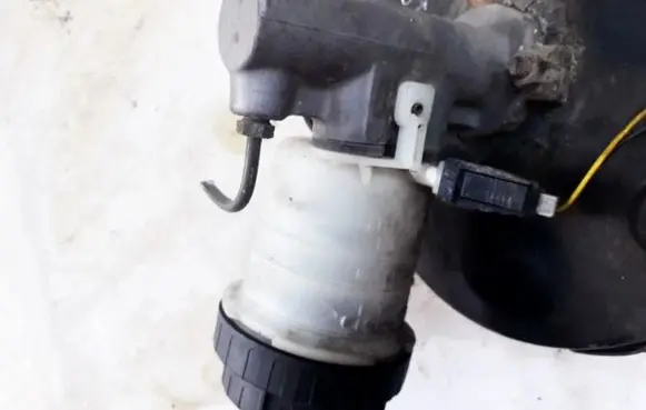 Master brake cylinder
