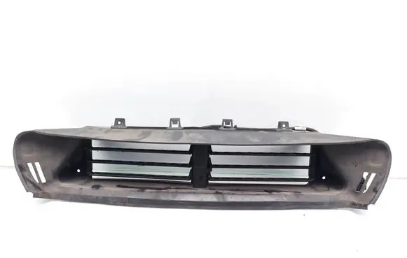 Volvo V40 Intercooler air channel guide 31383814