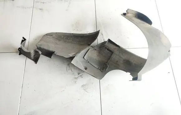 Chrysler PT Cruiser Front wheel arch liner splash guards 