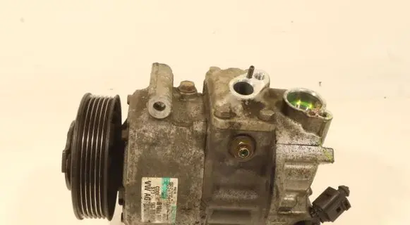 Volkswagen Touran I Air conditioning (A/C) compressor (pump) 1K0820803S