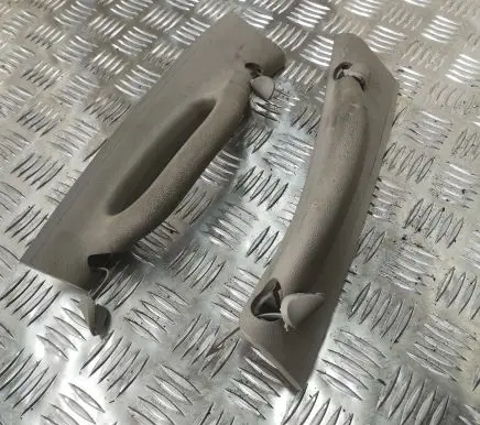 Dodge Grand Caravan (D)pillar trim (top) 1AR40BD1AH 1AR41BD1AH