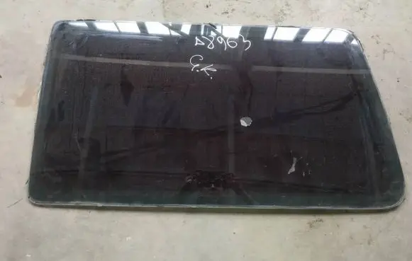 Volkswagen Transporter - Caravelle T4 Rear side window as2