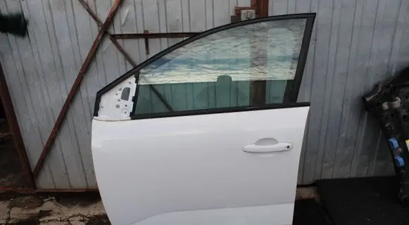 Dacia Logan III Front door 