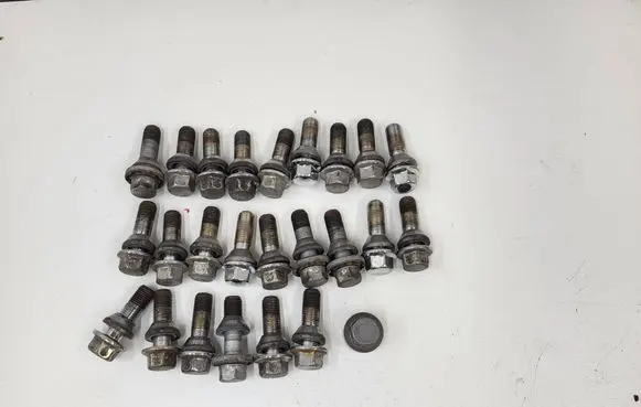 Volvo V60 Nuts/bolts