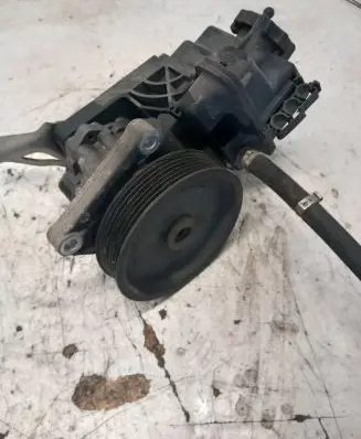 Mercedes-Benz E W212 Power steering pump A0064664701 7693900514
