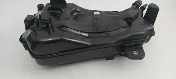 Audi A3 8Y AdBlue liquid reservoir 341547068