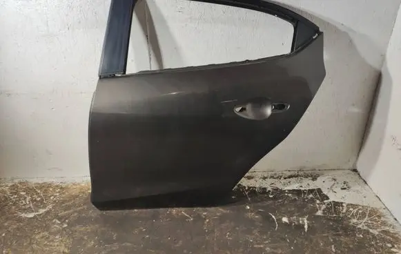 Mazda 3 III Rear door B45A73010 S5267