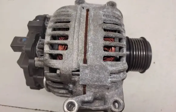 Audi A4 S4 B8 8K Generator/alternator 06H903016L 0124525113