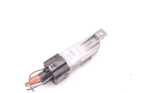 Mercedes-Benz Sprinter W906 Coolant fan relay 880983L D02908