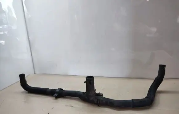 Land Rover Range Rover Sport L320 Engine coolant pipe/hose