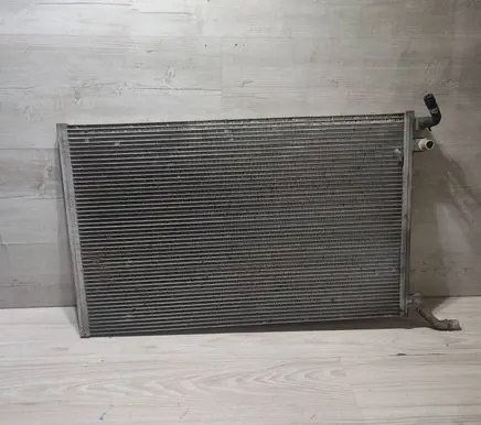 Coolant radiator