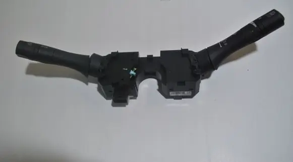 Renault Koleos I Tailgate/trunk/boot open switch 