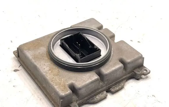 Volkswagen PASSAT B8 Voltage converter/converter module 7PP941572AB