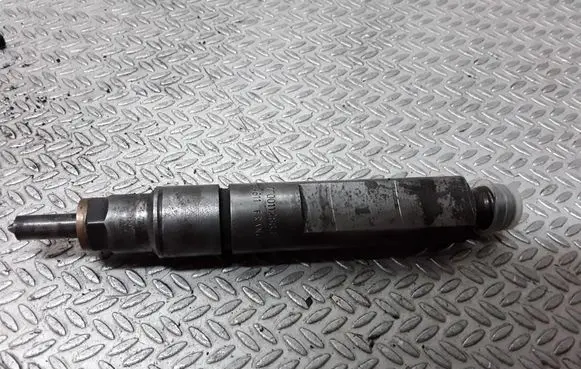 Renault Scenic I Fuel injector 0432193611 7700112883