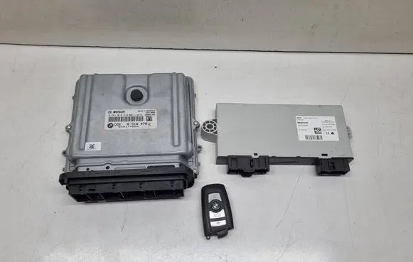 BMW 5 F10 F11 Engine ECU kit and lock set 8518478 61359268751