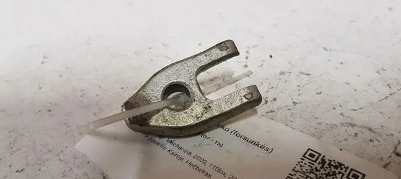 Renault Laguna III Fuel Injector clamp holder