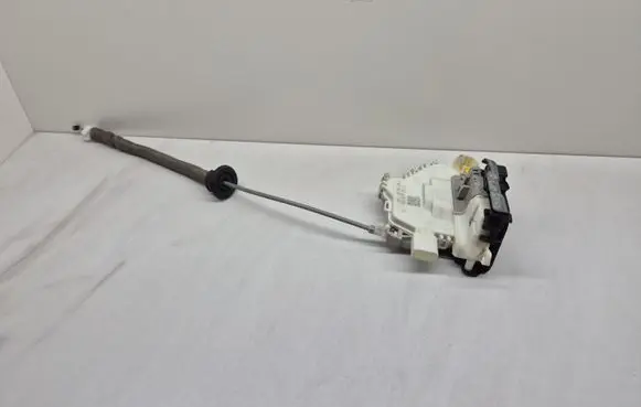 Audi Q5 SQ5 Front door lock 8X1837015C