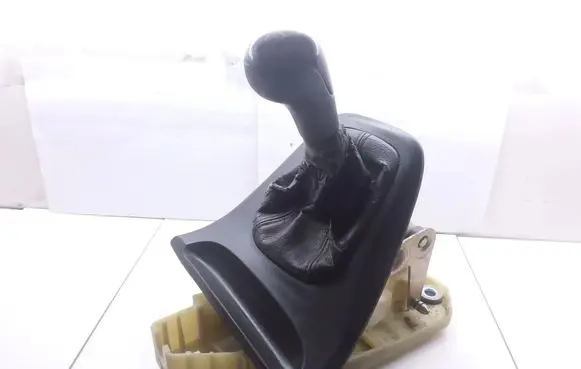 Volvo S80 Gear shifter/selector 9192551 8028100061