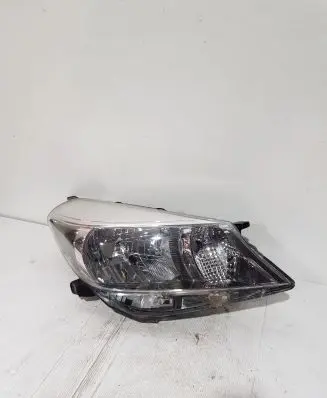 Toyota Yaris Headlight/headlamp KOITO0D79