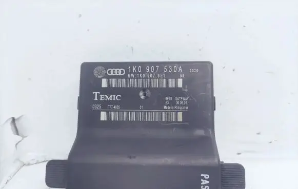 Volkswagen Touran I Gateway control module 1T0909605C