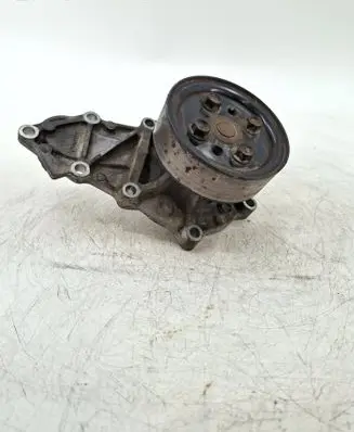 Mazda 6 Water pump R2AA15101