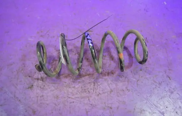 Toyota Yaris Rear coil spring