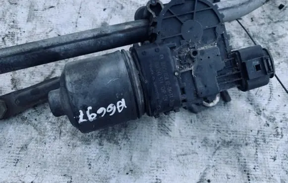 Alfa Romeo 147 Wiper motor 0390241514