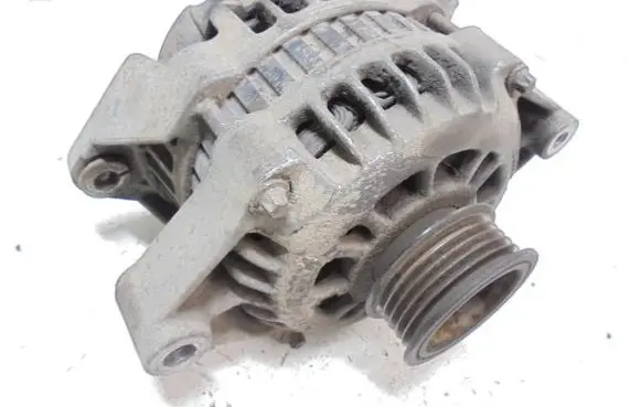 Opel Vectra B Generator/alternator 55556070