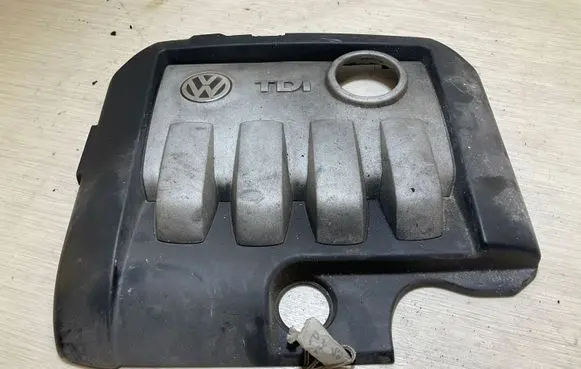 Volkswagen Golf V Engine cover (trim) 03G103925AN 03G103925