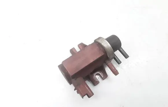 Vacuum valve