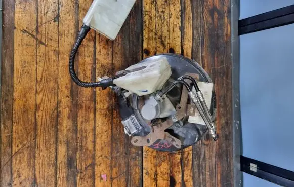 Citroen DS5 Brake booster 9673926480