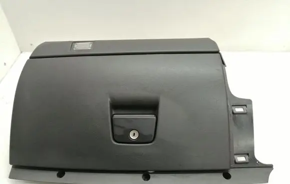 Volvo V50 Glove box 8626141