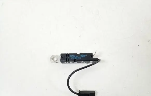 Mercedes-Benz B W246 W242 Aerial GPS antenna A1668201489
