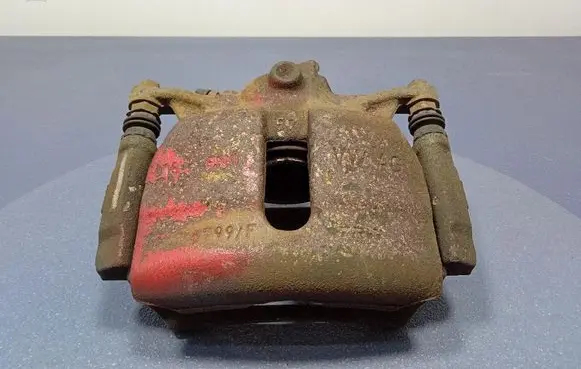 Volkswagen PASSAT B7 USA Front brake caliper