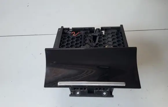 Skoda Superb B8 (3V) Car ashtray 5E0035502