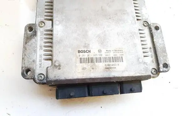 Renault Laguna II Engine control unit/module 0281011325 8200309318