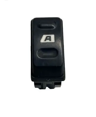 Citroen Xsara Picasso Electric window control switch 22681
