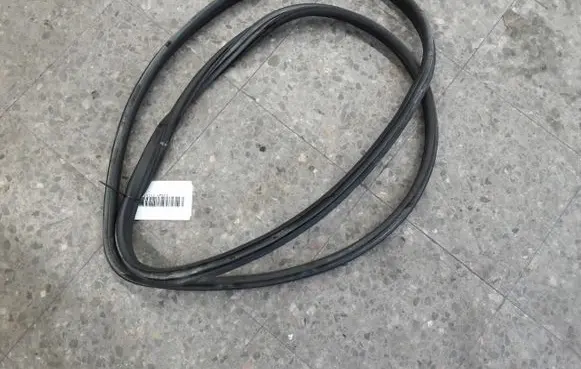 Opel Astra G Front door rubber seal 