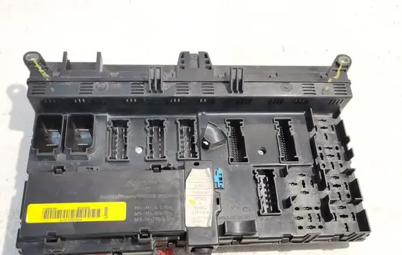 BMW X5 E53 Fuse module 8380407 YMD506920
