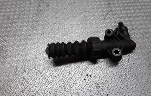 Peugeot 307 Clutch slave cylinder 