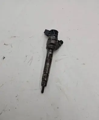 Fuel injector